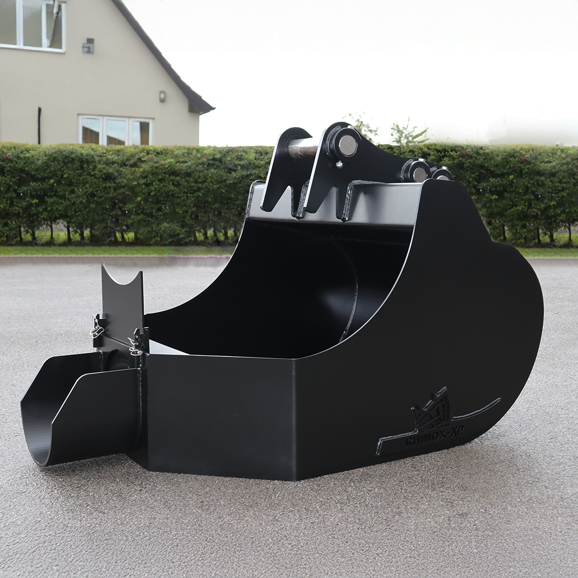 Hitachi ZX85 Concrete Pouring Bucket Lifestyle Image 1