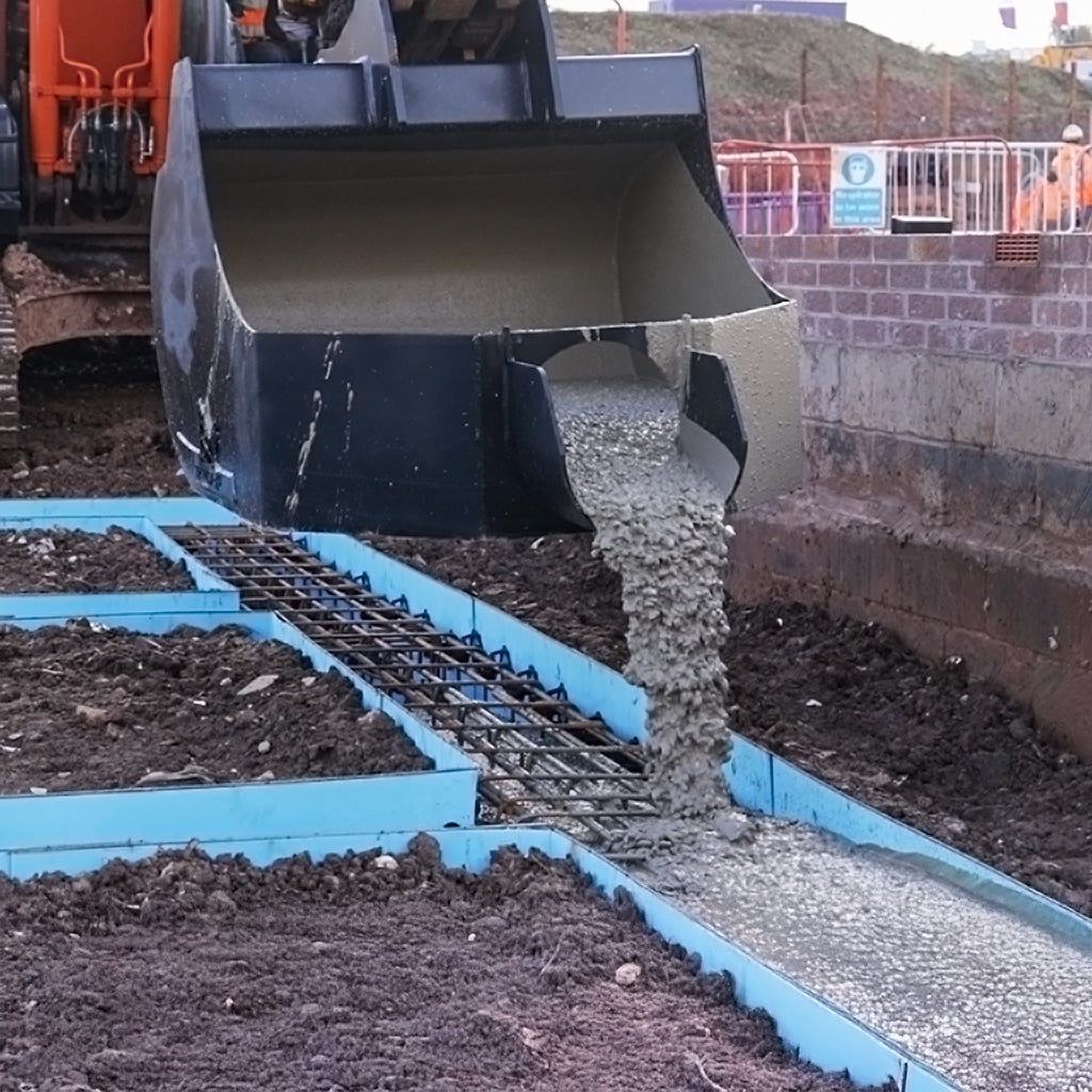 Volvo ECR145E Concrete Pouring Bucket Lifestyle Image 3