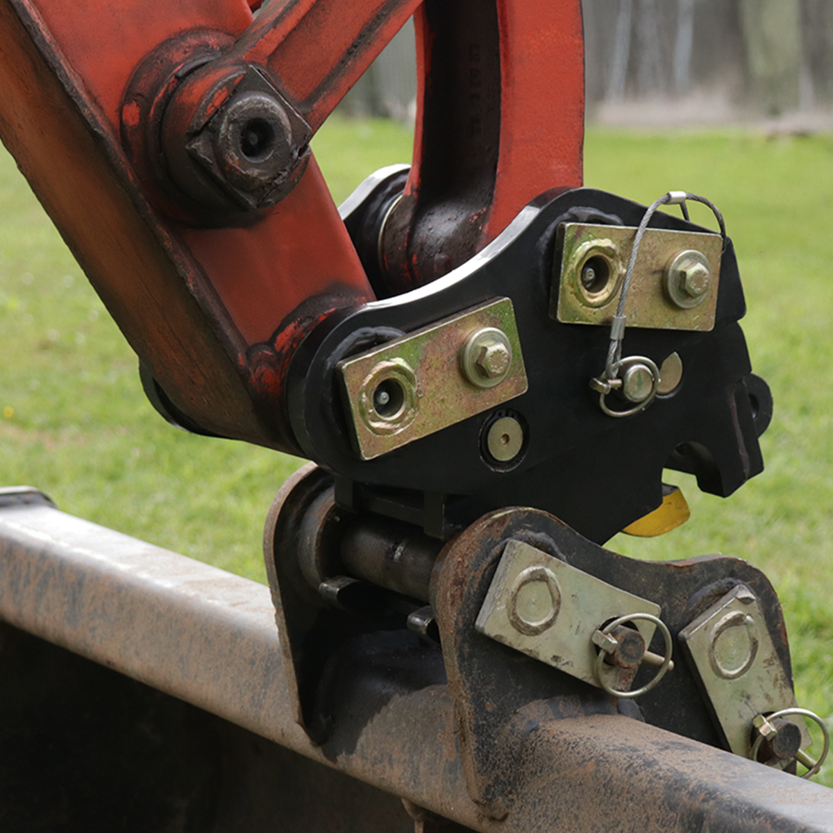 Komatsu PC09 Manual Quick Hitch