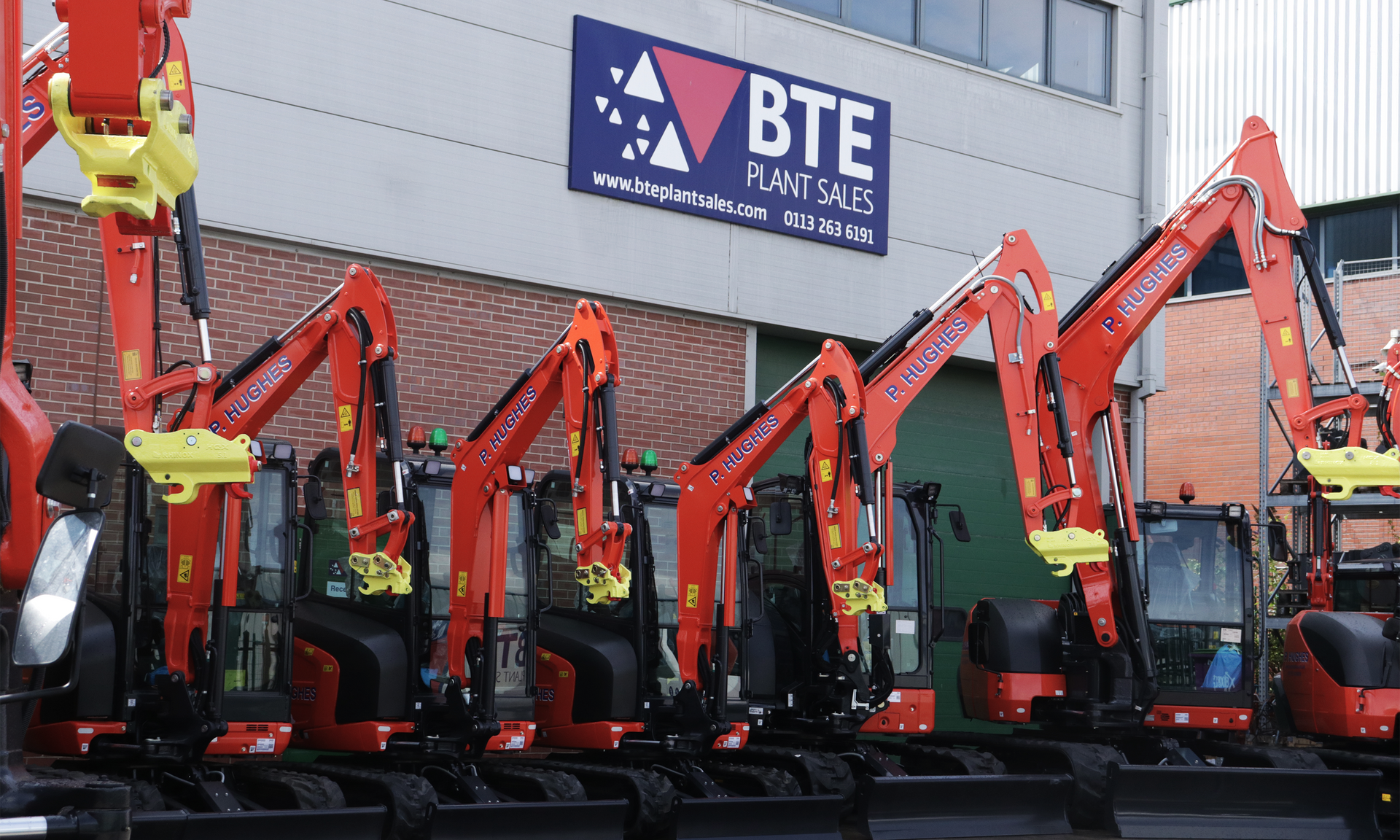Rhinox Hydraulic Quick Couplers & Manual Quick Hitches installed on new Kubota excavators at BTE Plant Sales