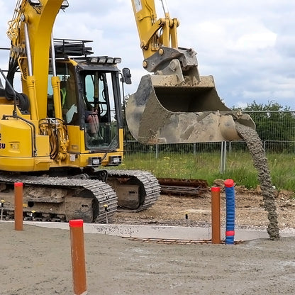 S45 Tilt Rotator Concrete Pouring Bucket, lifestyle image 2