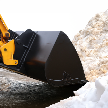 JCB Q-Fit Telehandler Bucket / Loadall Bucket - 90" wide / 1 cubic metre capacity lifestyle image 3