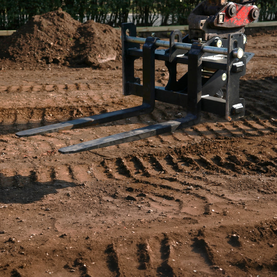 Mini Digger & Excavator Pallet Forks Guide
