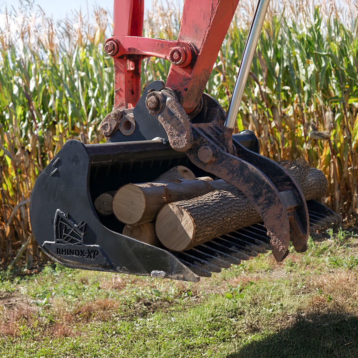 Hyundai HX55 Rake Riddle Bucket - 60" / 1500mm Lifestyle 4